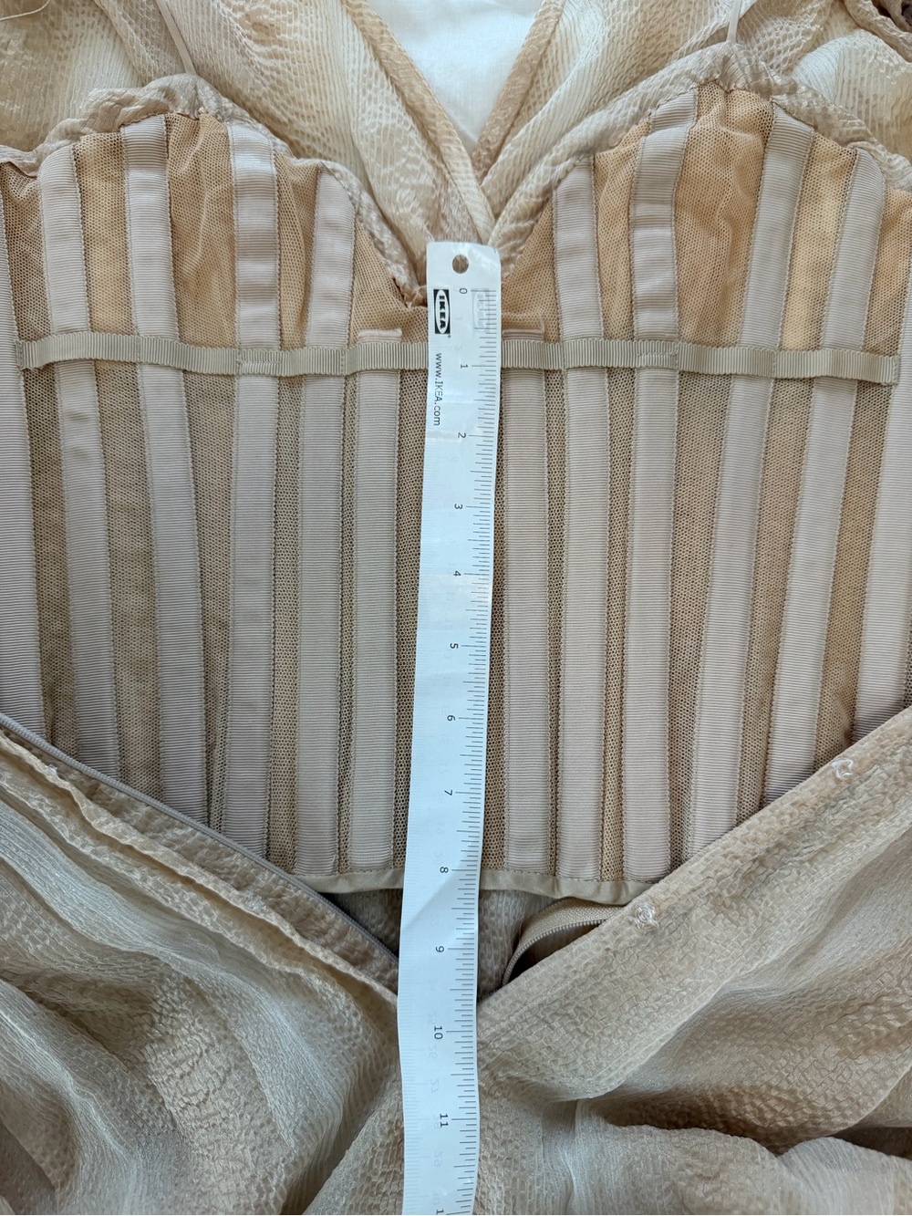 Carolina Herrera Cream Maxi Dress with corset size 0 - Picture 12 of 16
